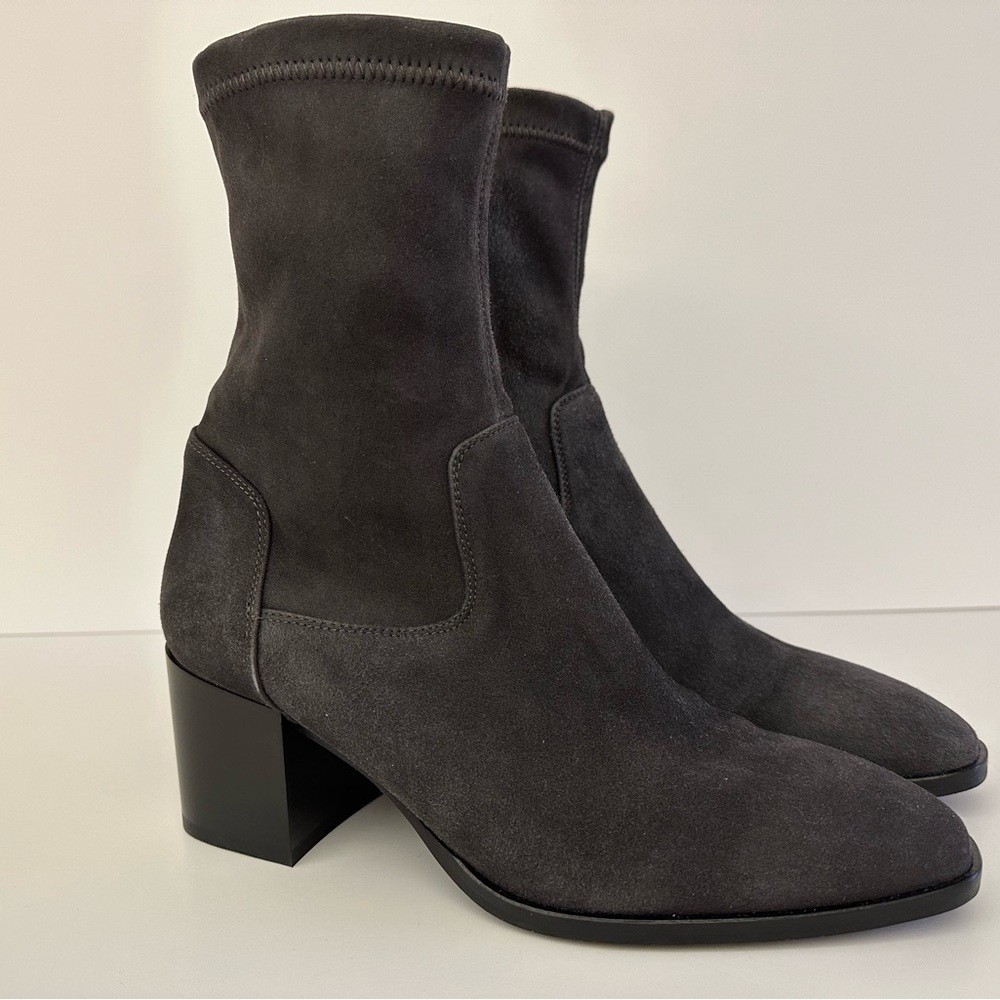 Aquatalia Tilly Grey Stretch Suede Weatherproof Ankle Zip Block Heel Boots 8M